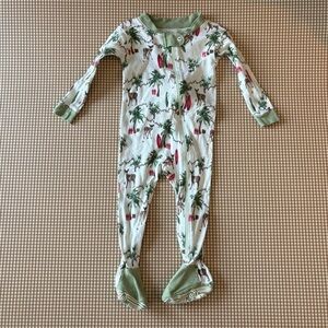 Burt’s Bees Holiday Christmas deer footed pajama. Size 6-9 months